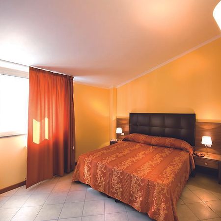 Aparthotel Il Nido Della Rondine à Lucques Chambre photo