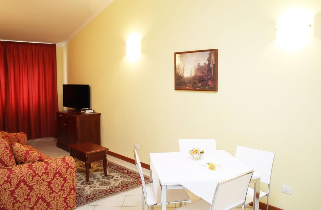 Aparthotel Il Nido Della Rondine à Lucques Chambre photo